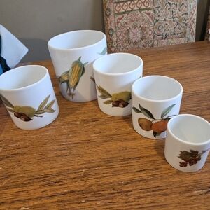 Royal Worceater Evesham Gold Canister Set (No lids)